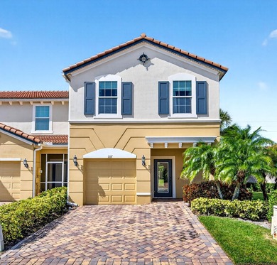 Beach Townhome/Townhouse For Sale in Vero Beach, Florida