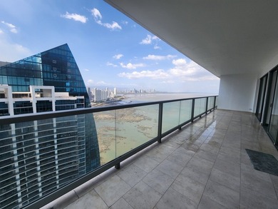 Beach Home For Sale in Panama City, 