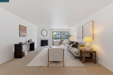 Beach Condo For Sale in Oakland, California
