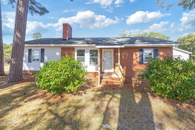 Beach Home For Sale in Hertford, North Carolina