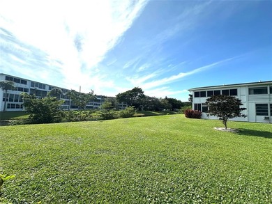 Beach Condo For Sale in Deerfield Beach, Florida