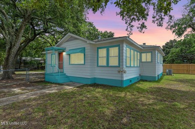Beach Home Sale Pending in Gulfport, Mississippi