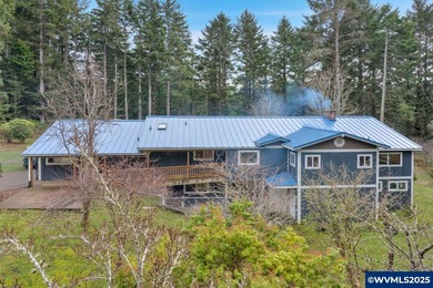 Beach Home For Sale in Newport, Oregon