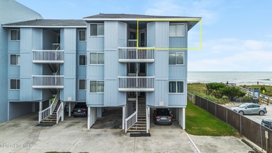 Beach Condo Active Under Contract in Carolina Beach, North Carolina