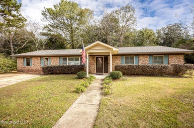 Beach Home For Sale in Ocean Springs, Mississippi