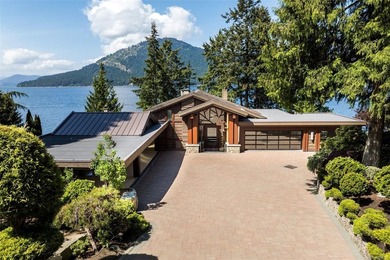 Beach Home For Sale in North Saanich, British Columbia