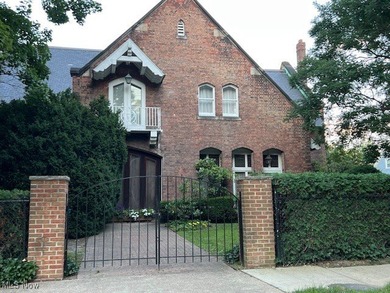 Beach Home For Sale in Bratenahl, Ohio