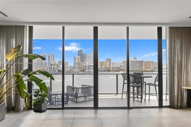 Beach Condo For Sale in Aventura, Florida