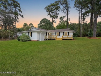 Beach Home For Sale in Edenton, North Carolina
