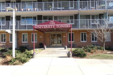 Beach Condo Sale Pending in New Haven, Connecticut