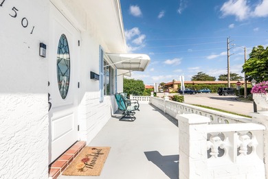 Beach Home For Sale in Boynton Beach, Florida