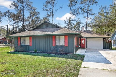 Beach Home Sale Pending in Diamondhead, Mississippi