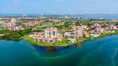 Beach Condo For Sale in St. Petersburg, Florida