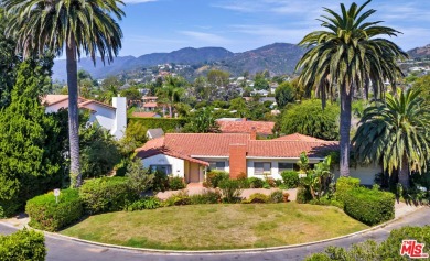 Beach Home For Sale in Pacific Palisades, California