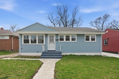 Beach Home For Sale in Gary, Indiana