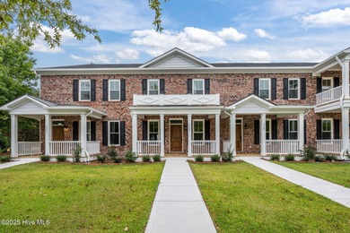 Beach Townhome/Townhouse For Sale in New Bern, North Carolina