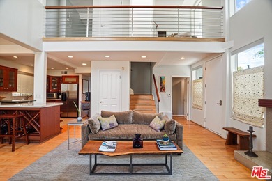 Beach Townhome/Townhouse For Sale in Santa Monica, California
