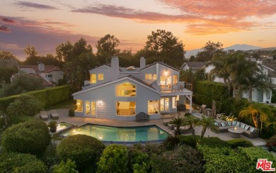 Beach Home For Sale in Malibu, California