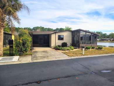 Beach Home For Sale in Crystal River, Florida