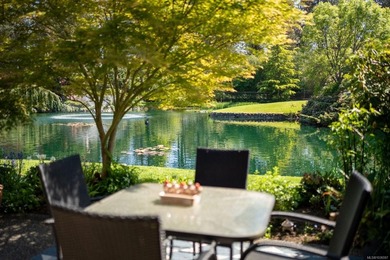 Beach Townhome/Townhouse For Sale in Oak Bay, British Columbia