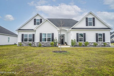 Beach Home Active Under Contract in Sneads Ferry, North Carolina