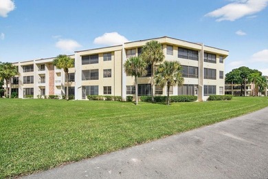 Beach Condo For Sale in Boca Raton, Florida
