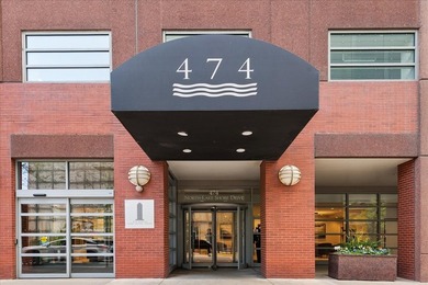 Beach Condo For Sale in Chicago, Illinois