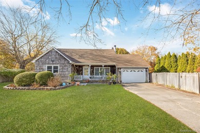 Beach Home For Sale in East Moriches, New York