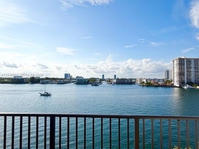 Beach Condo For Sale in Sunny Isles Beach, Florida