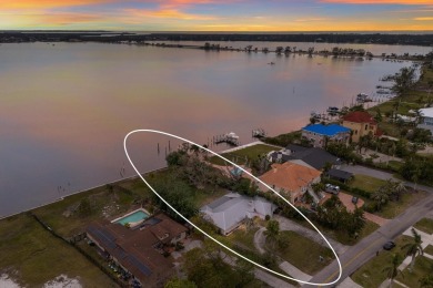 Beach Home Sale Pending in Bradenton, Florida