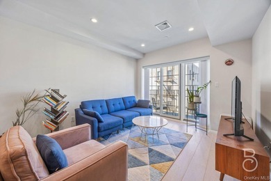 Beach Condo For Sale in Queens, New York