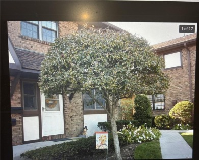 Beach Condo Sale Pending in Copiague, New York