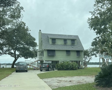 Beach Home For Sale in Beaufort, North Carolina