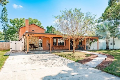 Beach Home Sale Pending in Pinellas Park, Florida