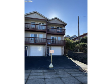 Beach Condo For Sale in Lincoln City, Oregon