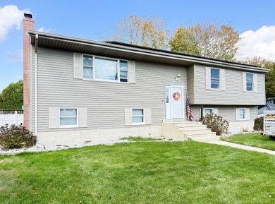 Beach Home Sale Pending in Waterford, Connecticut