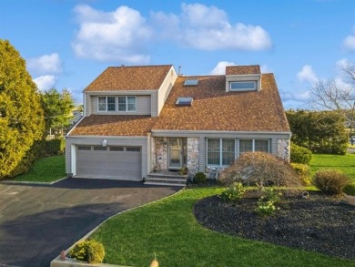 Beach Home Sale Pending in Oakdale, New York