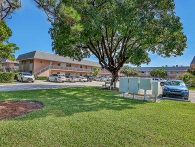 Beach Condo For Sale in Tequesta, Florida