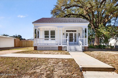 Beach Home Sale Pending in Biloxi, Mississippi