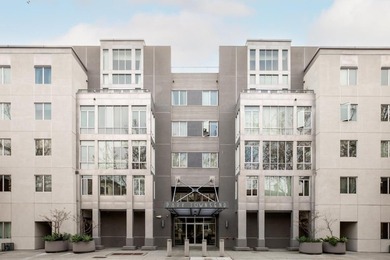 Beach Condo For Sale in San Jose, California