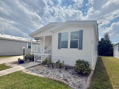 Beach Home For Sale in Bradenton, Florida