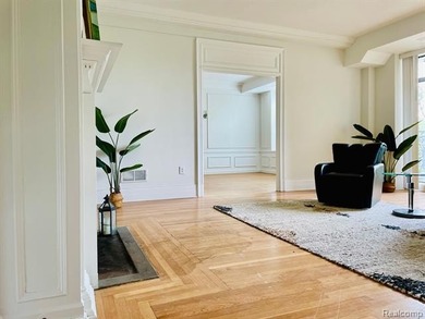 Beach Condo Active Under Contract in Detroit, Michigan