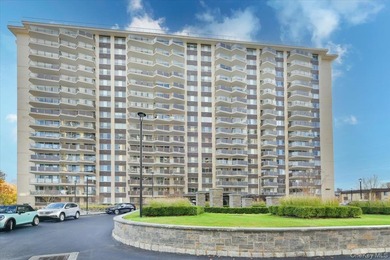 Beach Home For Sale in Bayside, New York