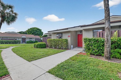 Beach Home For Sale in Boynton Beach, Florida