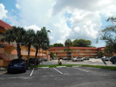 Beach Condo For Sale in Miami, Florida