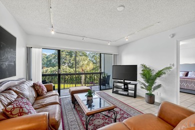 Beach Condo For Sale in West Palm Beach, Florida