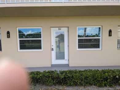 Beach Condo For Sale in Vero Beach, Florida