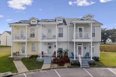 Beach Townhome/Townhouse For Sale in Gulfport, Mississippi
