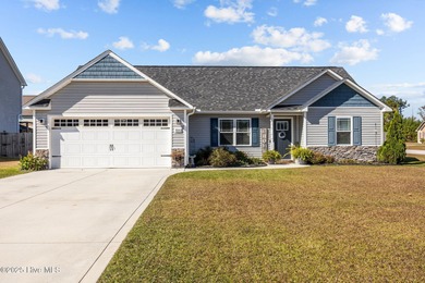 Beach Home Active Under Contract in Sneads Ferry, North Carolina
