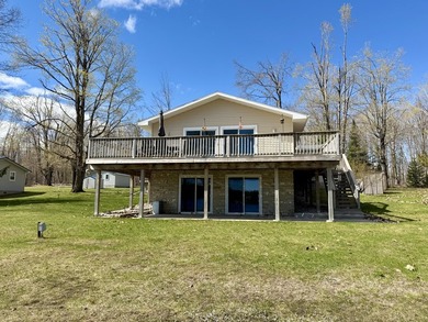 Beach Home Active Under Contract in Cheboygan, Michigan